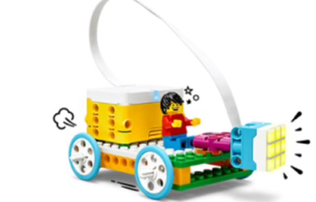 Ein Lego Spike Essential Roboter
