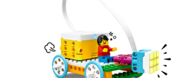 Ein Lego Spike Essential Roboter